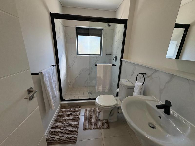To Let 1 Bedroom Property for Rent in Richwood Western Cape
